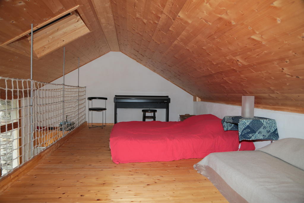 Rustico Apartment Verdabbio Ruang foto